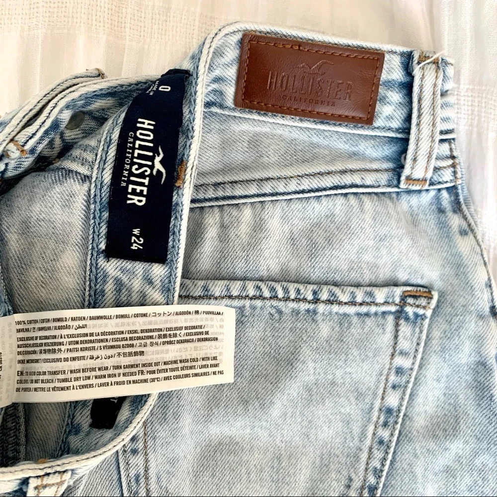 Hollister ~ 100% Cotton Lilac Flower Embroidered Denim Jean High Rise Skirt! - Picture 5 of 9